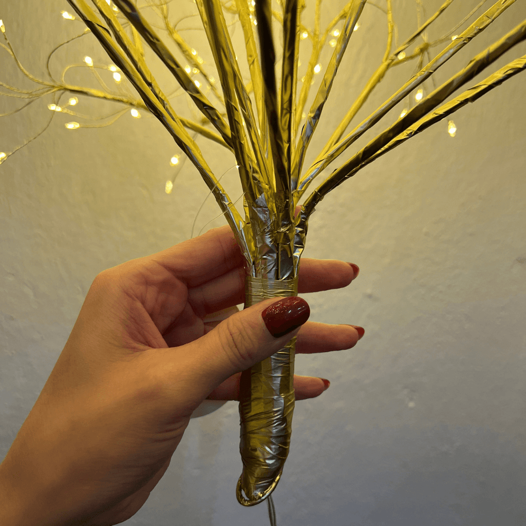 Buque Decorativo com 600 LEDs Luz Quente Dourada – 45cm