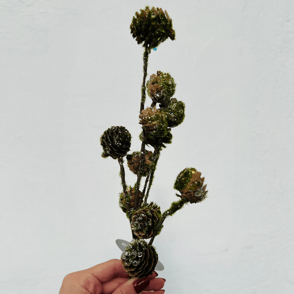 Haste Detalhada com Pinhas – 48,9cm