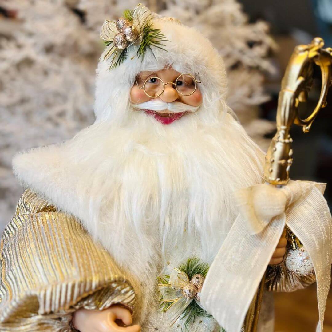 Papai Noel Decorativo com Manga Bufante e Cajado  – 61cm