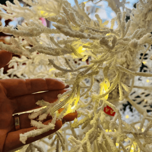 Árvore Natalina Canadá Branca com 400 LEDs – 210cm – 591 Galhos
