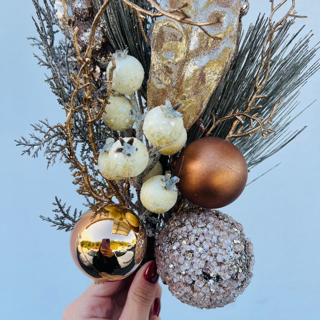 Haste Folhagem com Bolinhas Douradas – 70cm